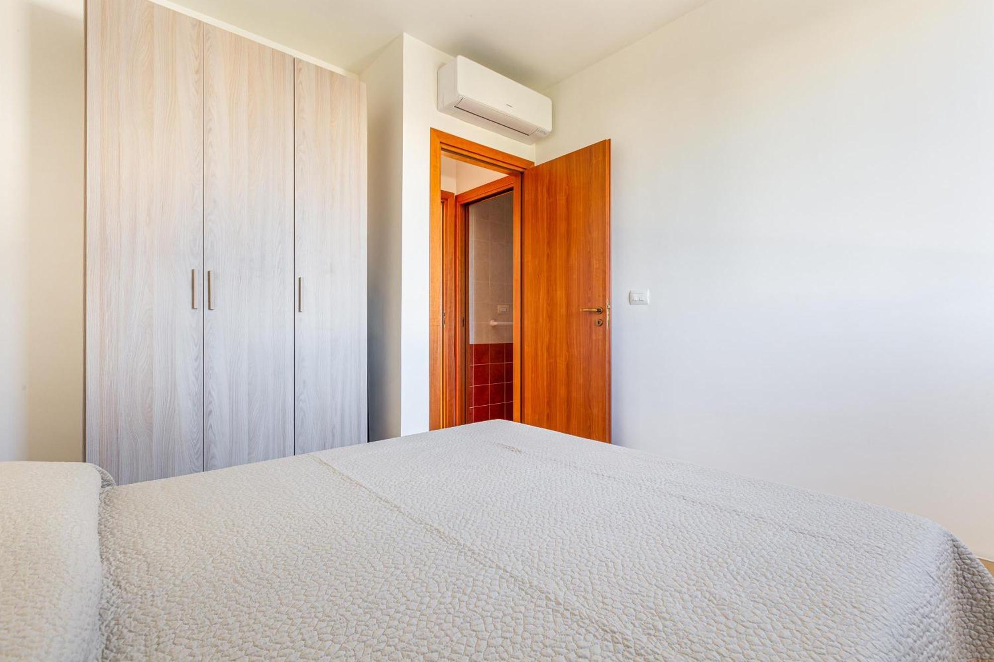 Blusea Beach Apartments San Pietro in Bevagna Luaran gambar